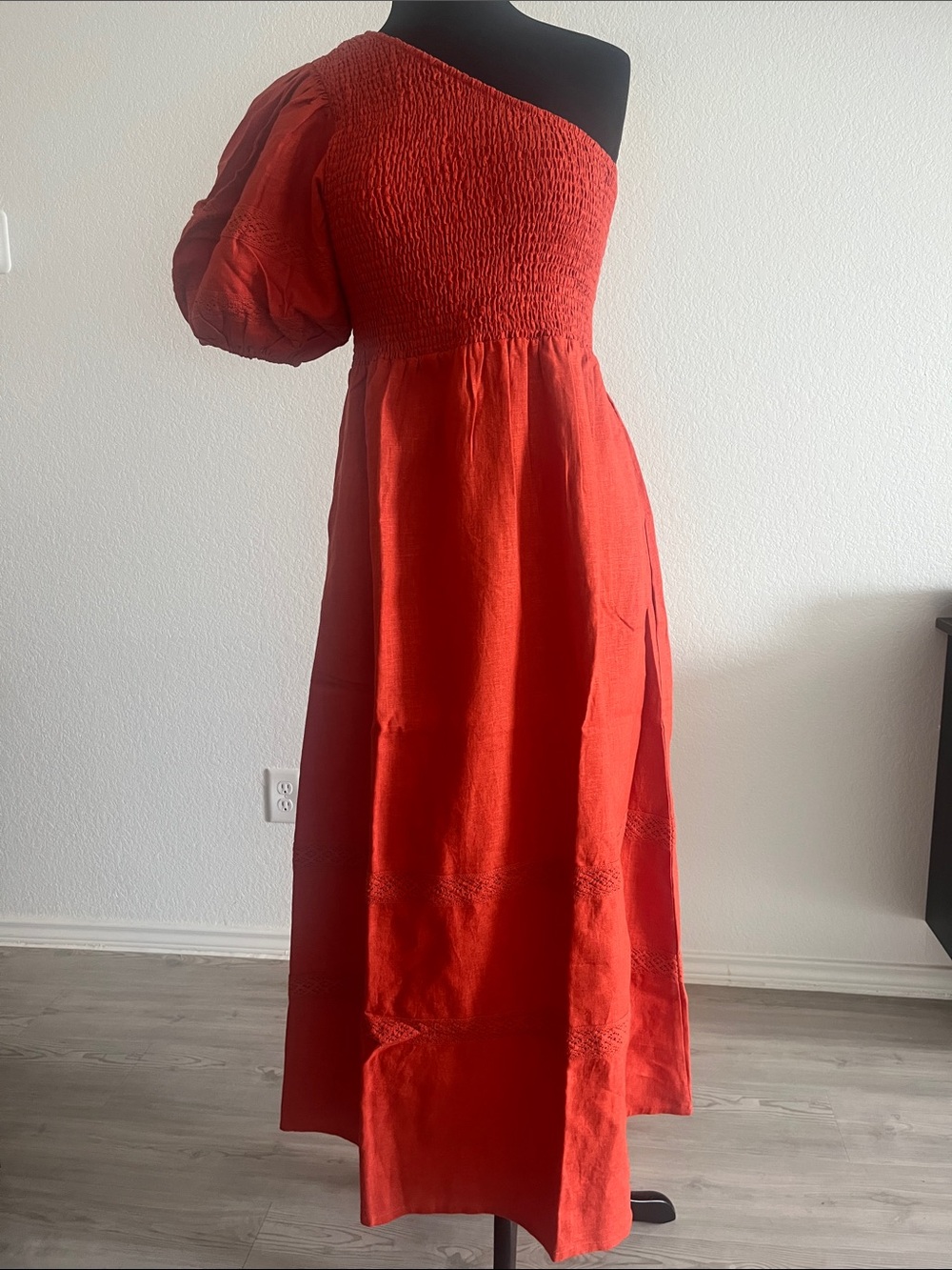 Sunshine Tienda One-Shoulder Maxi Dress